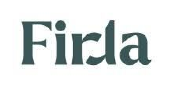 Firda logo in grijze letters.